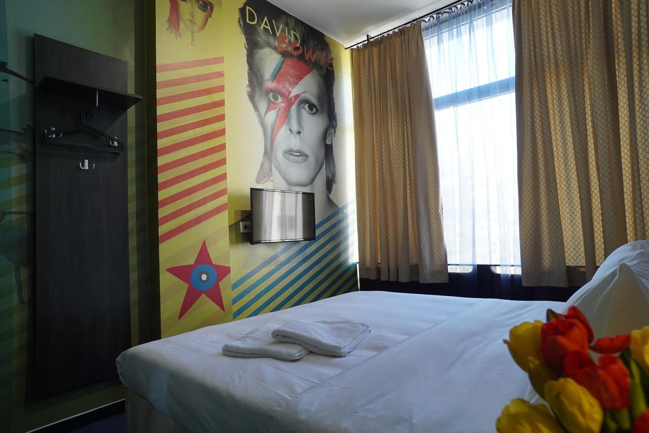 Hostel Log Inn Skopje Extérieur photo